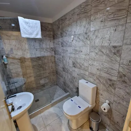 Hotel Azure Bay Agia Varvara