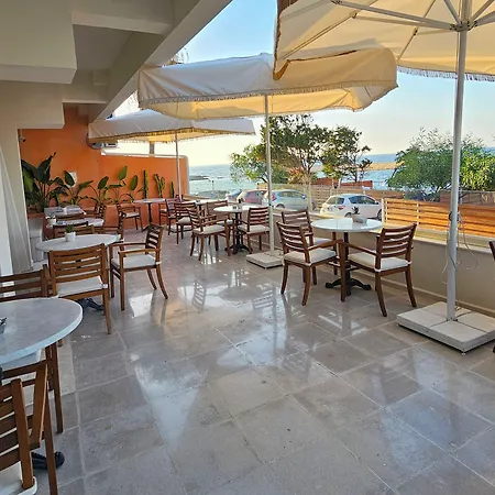 Hotel Azure Bay Ayvaryara