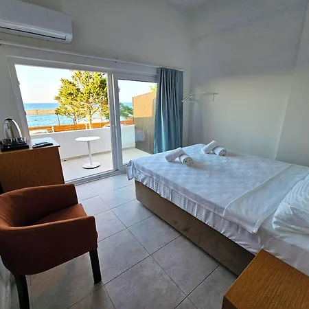 Hotel Azure Bay Ayvaryara