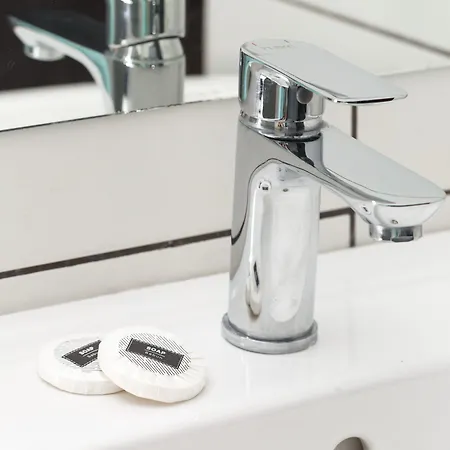 Azure Bay Hotel Ayvaryara