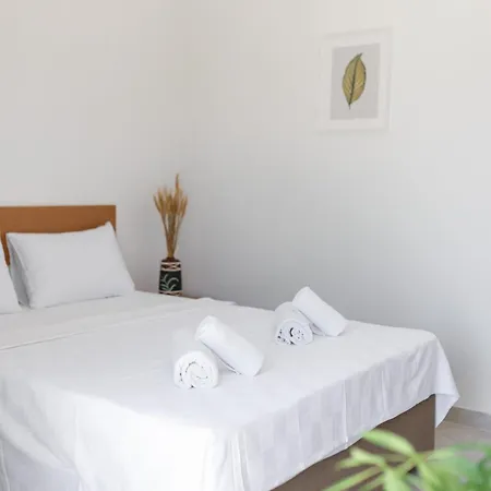 Hotel Azure Bay Agia Varvara