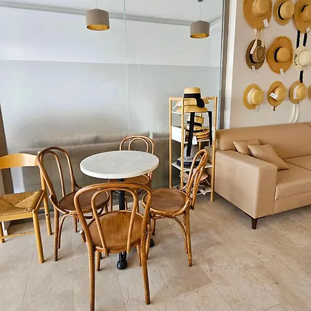 Hotel Azure Bay Agia Varvara