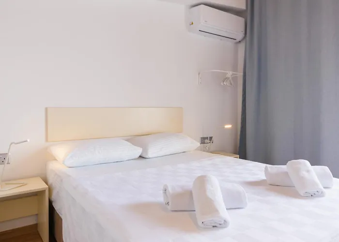 Hotel Azure Bay Ayvaryara