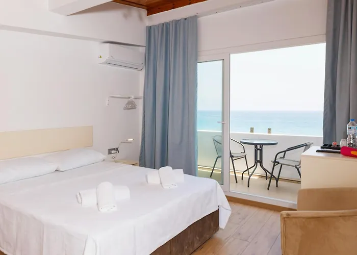 Hotel Azure Bay Ayvaryara