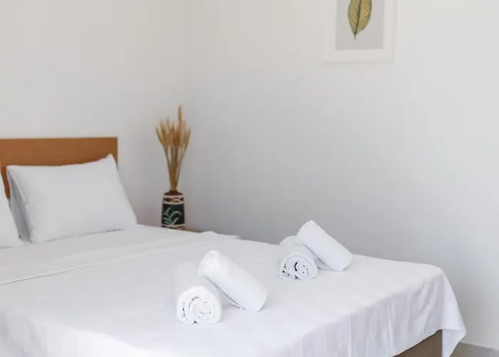 Hotel Azure Bay Ayvaryara