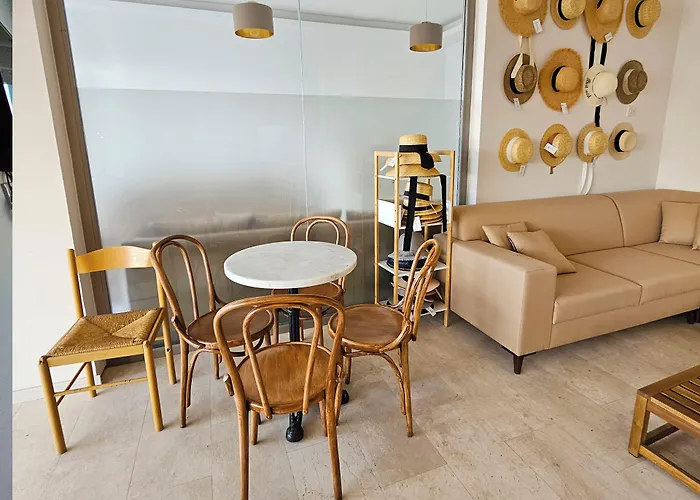 Azure Bay Ξενοδοχείο Ayvaryara