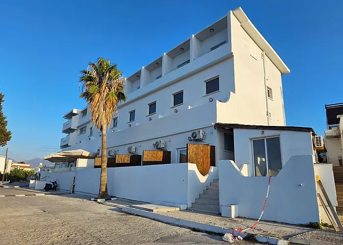 Ξενοδοχείο Azure Bay Ayvaryara